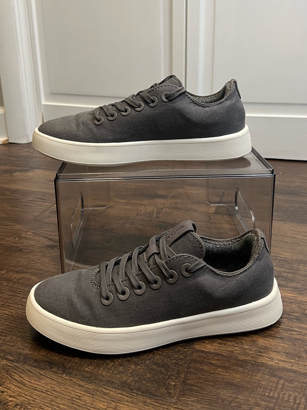 allbirds Women's Gray Cruiser Canvas Low-Top Sneakers with White Sole Size 8